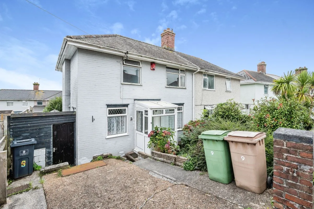 Blairgowrie Road, Plymouth, Devon, PL5 1NP - The free online property sales service.