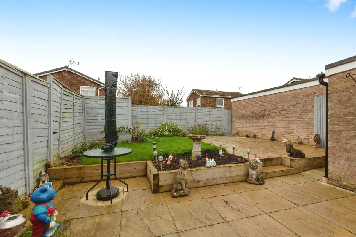 The Glebe, Daventry, Northamptonshire, NN11 4HR - The free online property sales service.