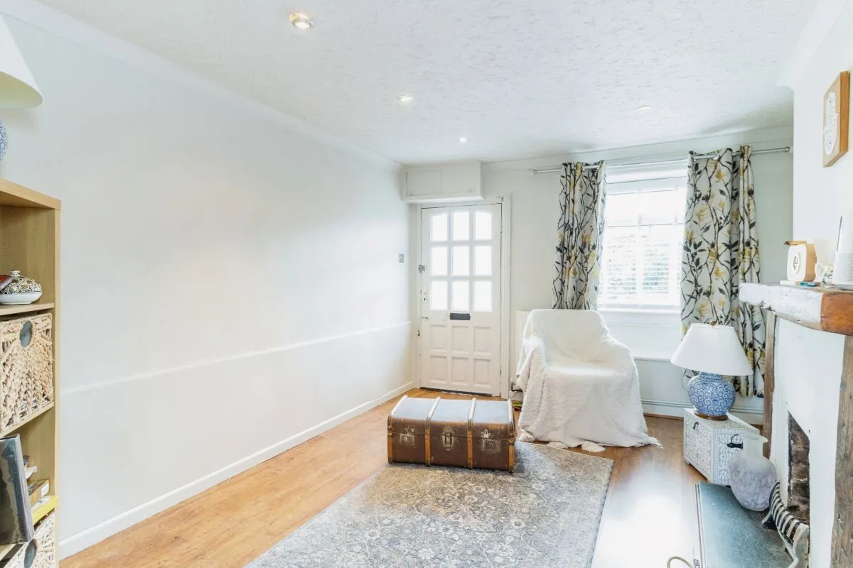 Town Tree Hill, Dawlish, Devon, EX7 9LD - The free online property sales service.