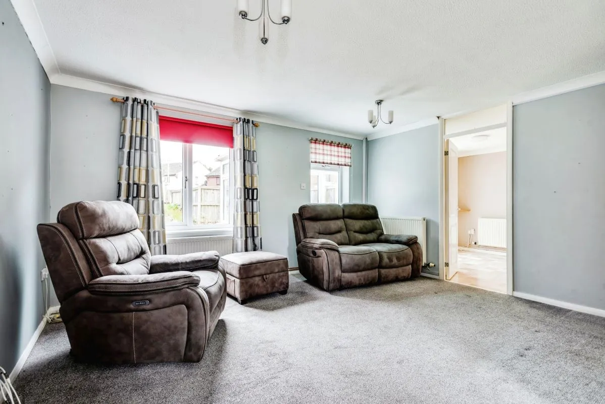 Stanbridge Park, Shaw, Swindon, Wiltshire, SN5 5RU - The free online property sales service.