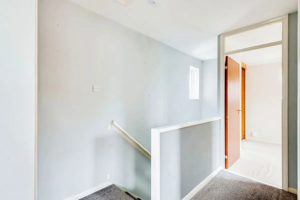 Stanbridge Park, Shaw, Swindon, Wiltshire, SN5 5RU - The free online property sales service.