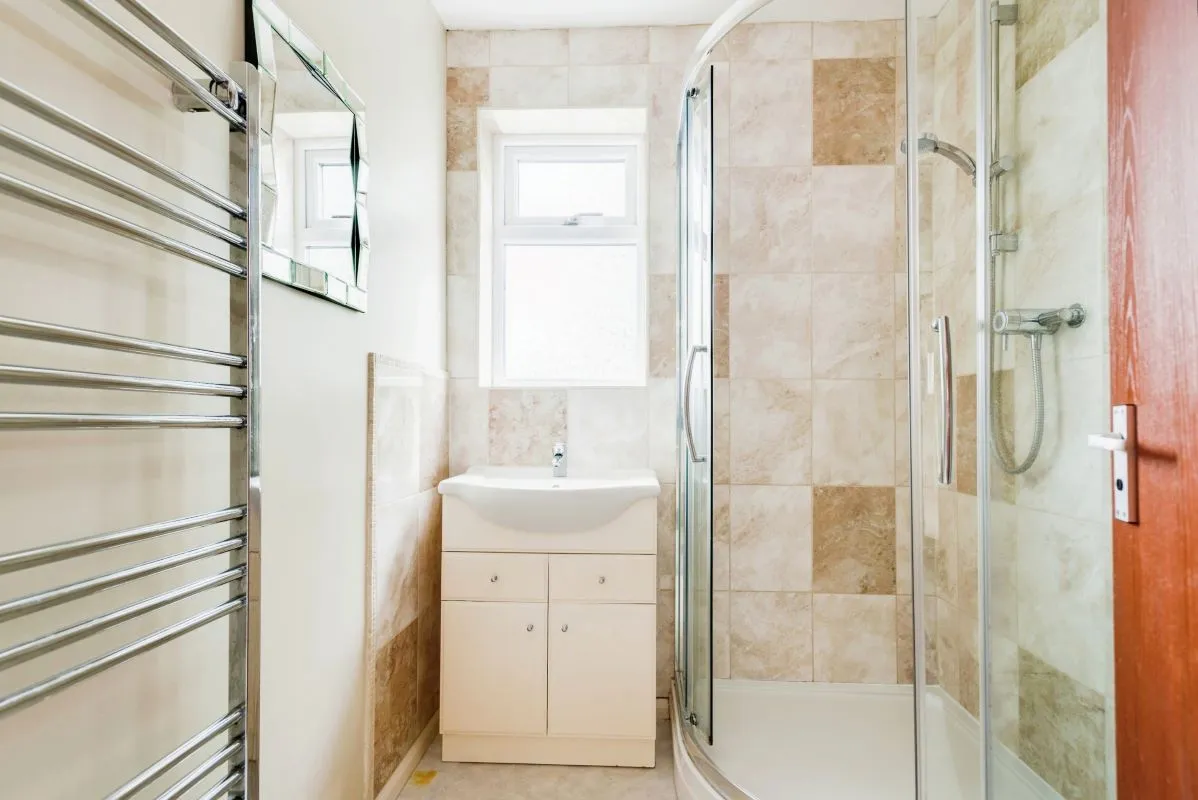 Stanbridge Park, Shaw, Swindon, Wiltshire, SN5 5RU - The free online property sales service.