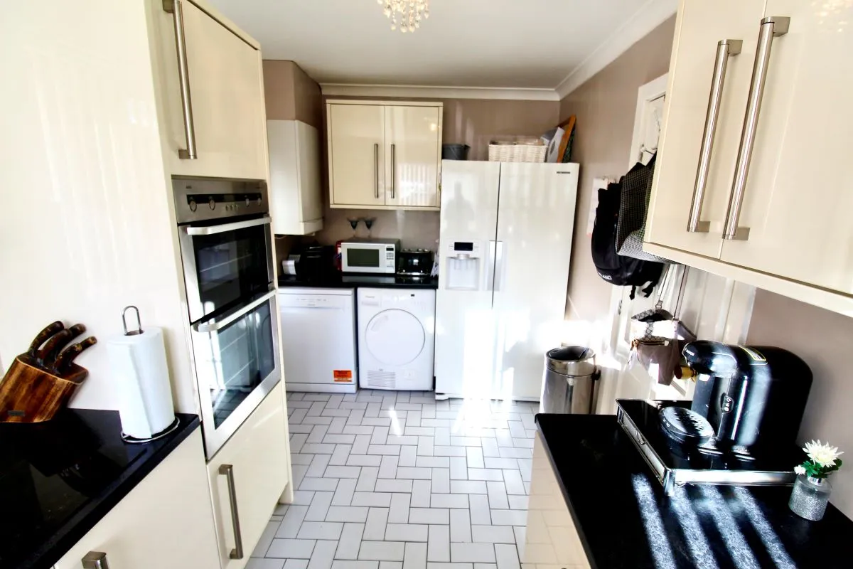Rushdene, Wigan, Lancashire, WN3 5HJ - The free online property sales service.