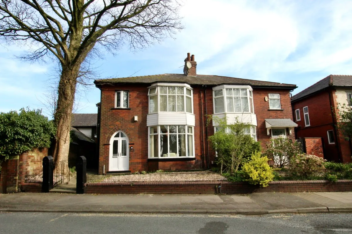 Church Road, Bolton, Lancashire, BL1 6HH - The free online property sales service.