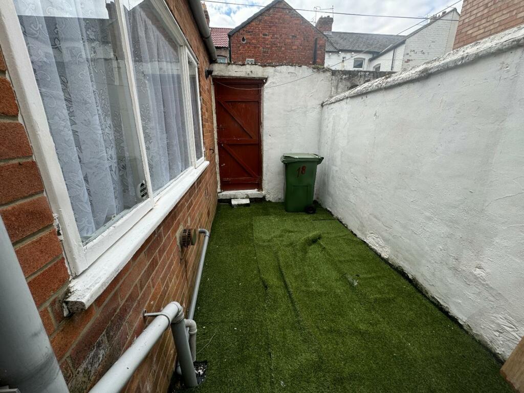2 bed Terraced