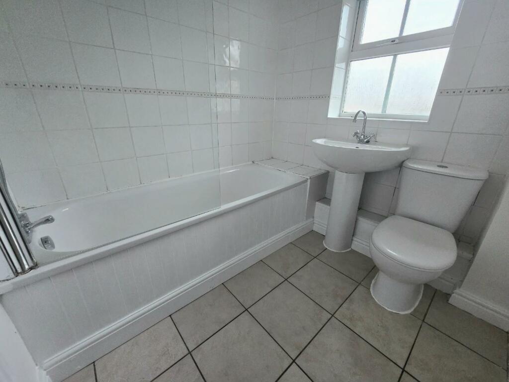 3 bed Semi-Detached