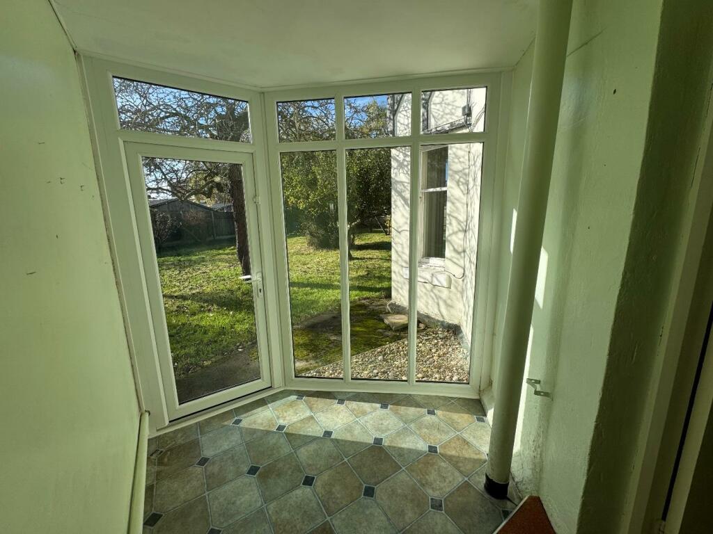 4 bed Detached