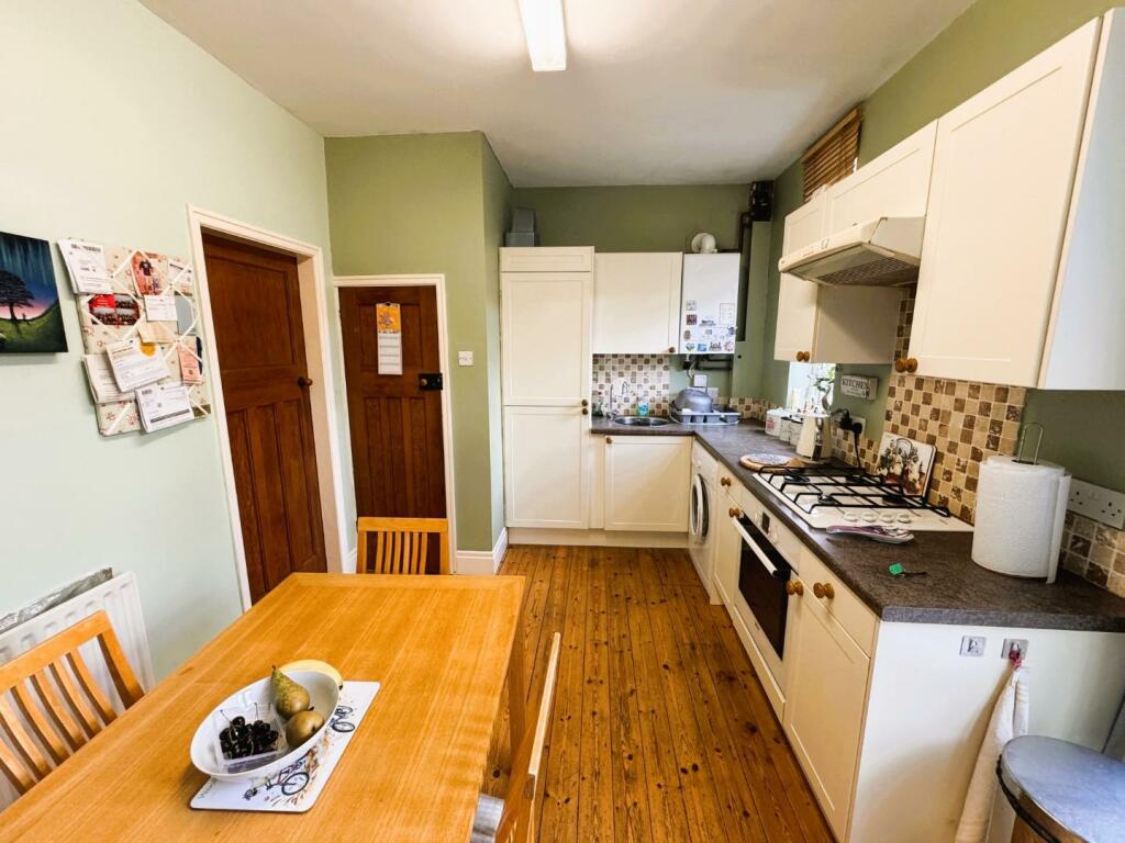 2 bed Semi-Detached
