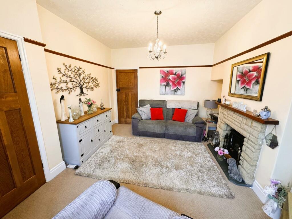 2 bed Semi-Detached