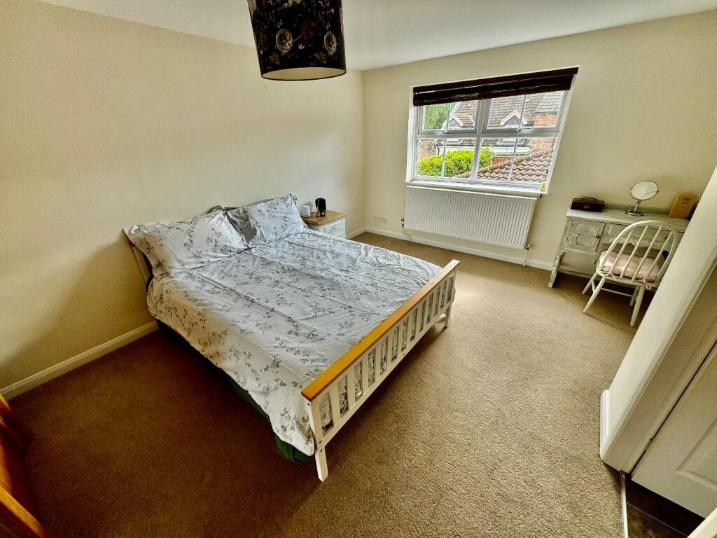 4 bed Detached