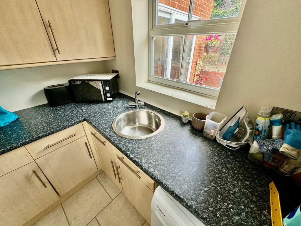 4 bed Detached