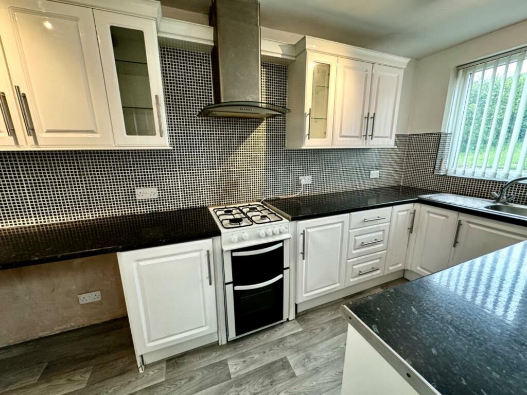3 bed Semi-Detached