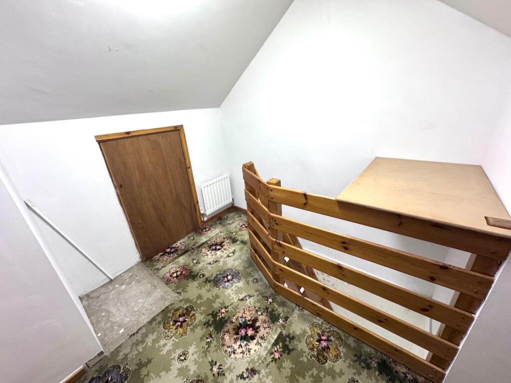 4 bed Semi-Detached