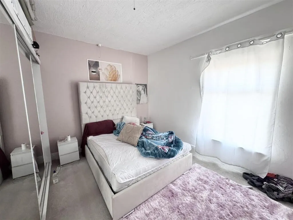 2 bed Terraced