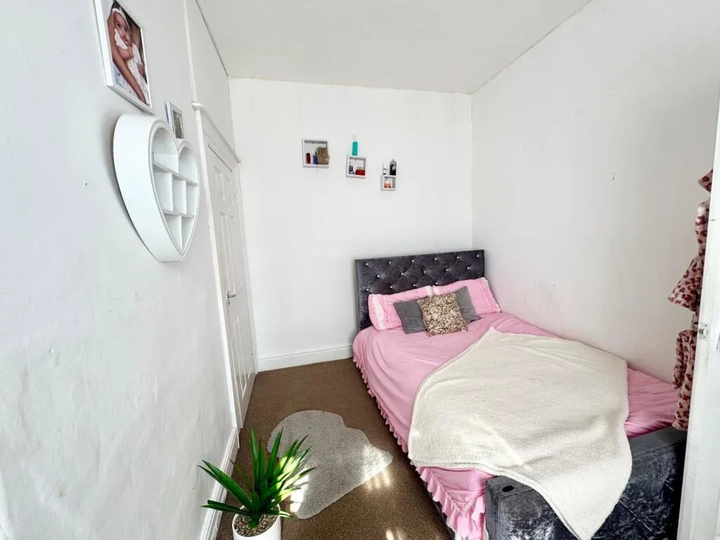 3 bed Terraced