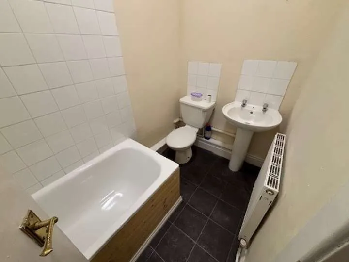 12 Alexandra Road, Oxton