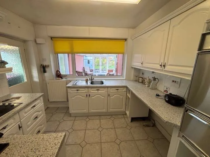 13 Waterford Drive, Little Neston