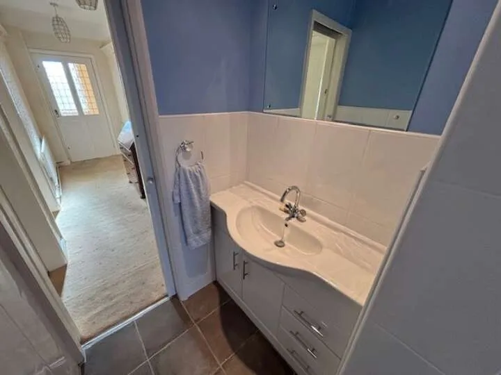 13 Waterford Drive, Little Neston