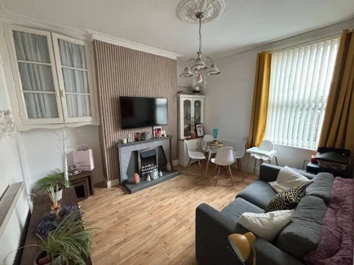 9 Ivernia Road, Liverpool