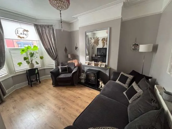 9 Ivernia Road, Liverpool