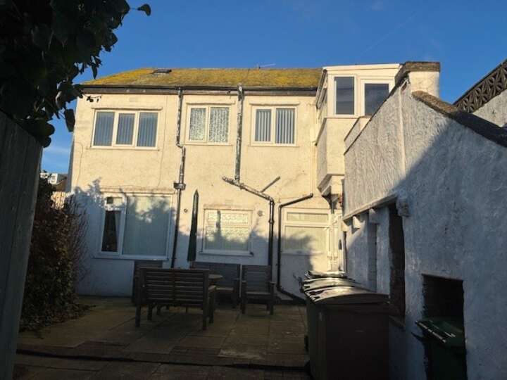 19 Back Sea View, Hoylake