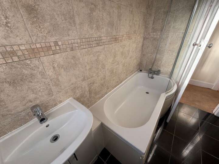 19 Back Sea View, Hoylake