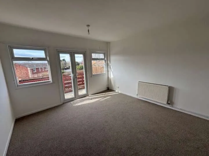 47A Arrowe Park Road, Upton