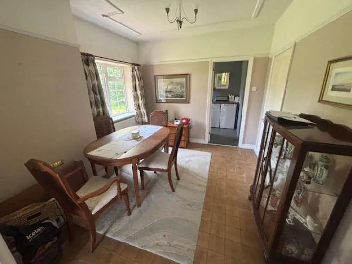 Hillcrest, Marshlands Road, Little Neston