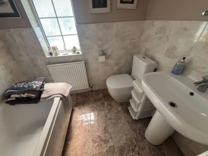 Hillcrest, Marshlands Road, Little Neston
