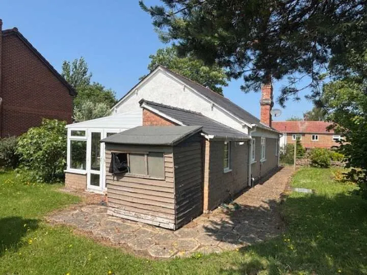 Hillcrest, Marshlands Road, Little Neston