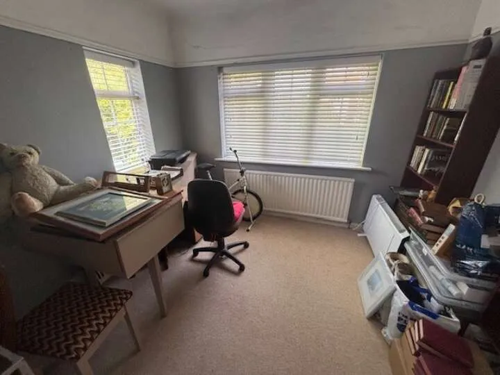 Hillcrest, Marshlands Road, Little Neston