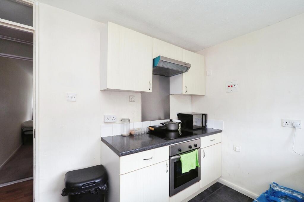 1 bed Apartment