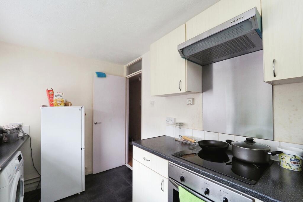 1 bed Apartment