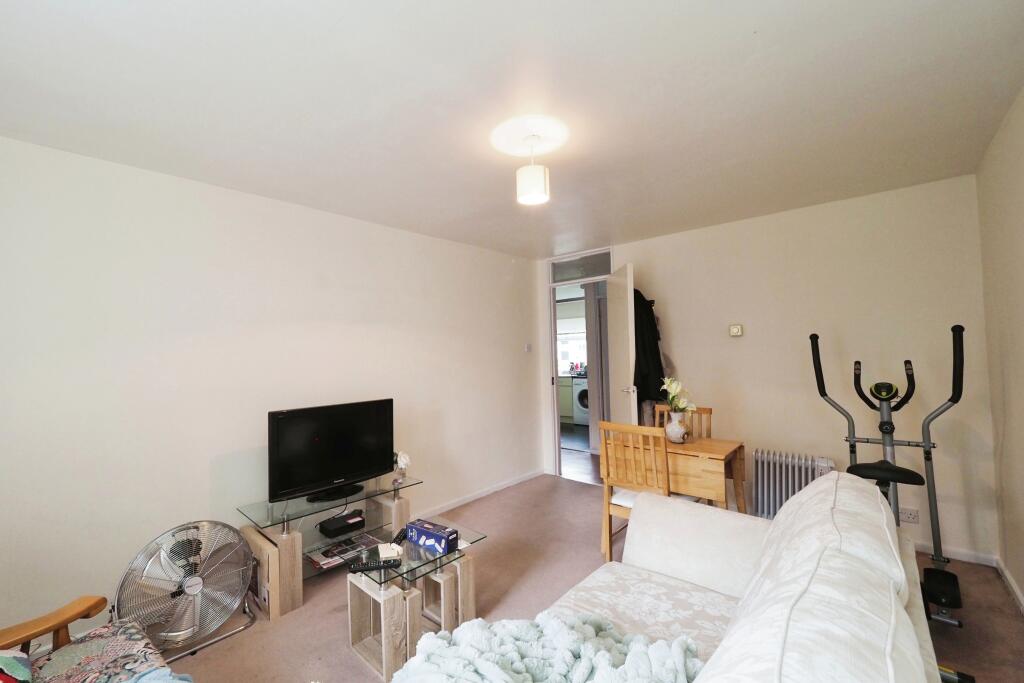 1 bed Apartment