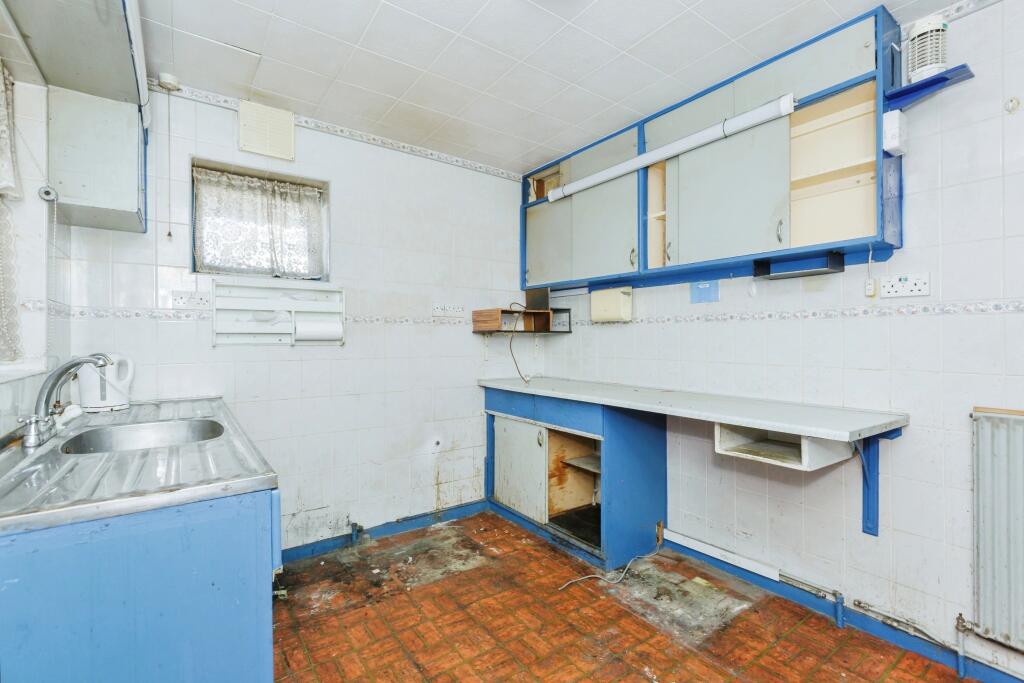 2 bed Detached Bungalow