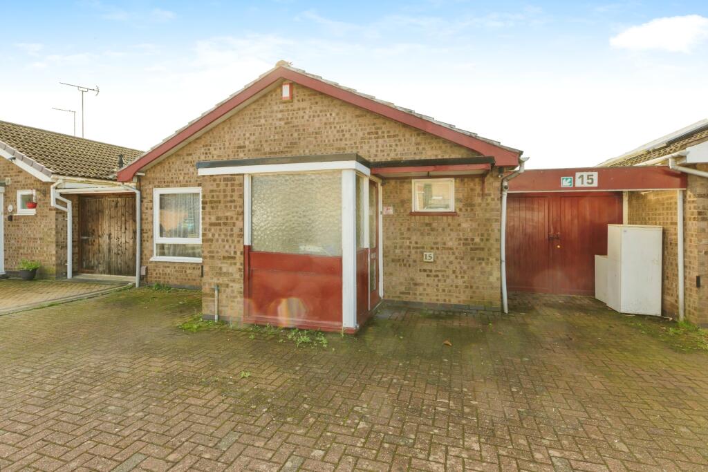 2 bed Detached Bungalow