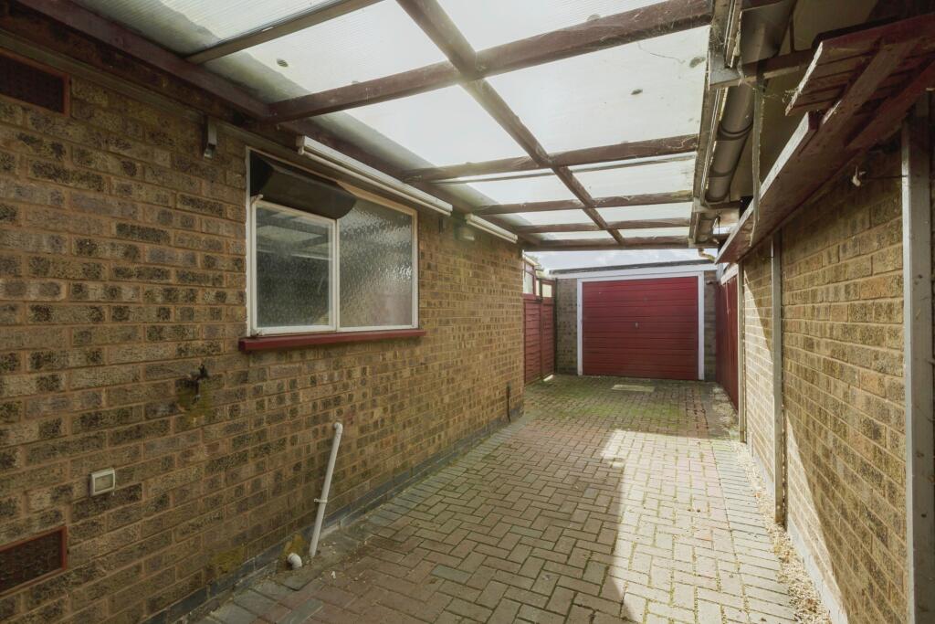 2 bed Detached Bungalow