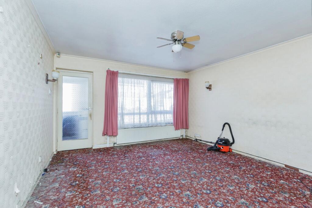 2 bed Detached Bungalow