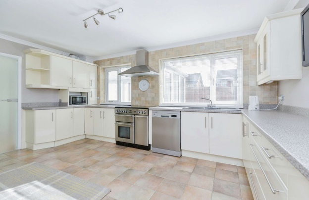 3 bed Detached