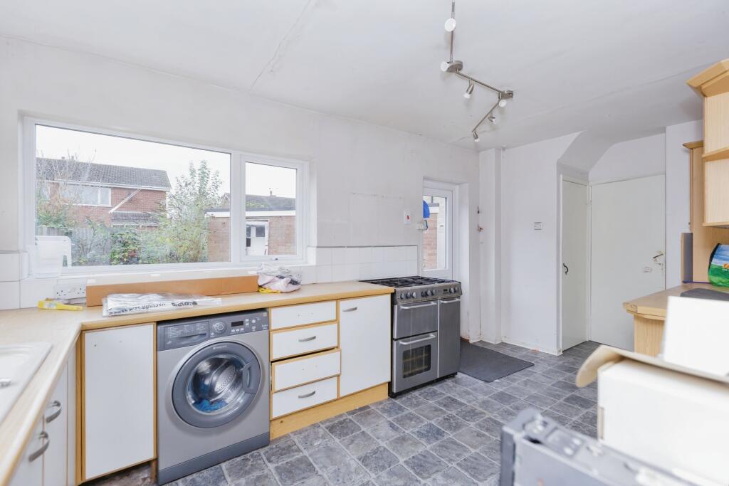3 bed Semi-Detached