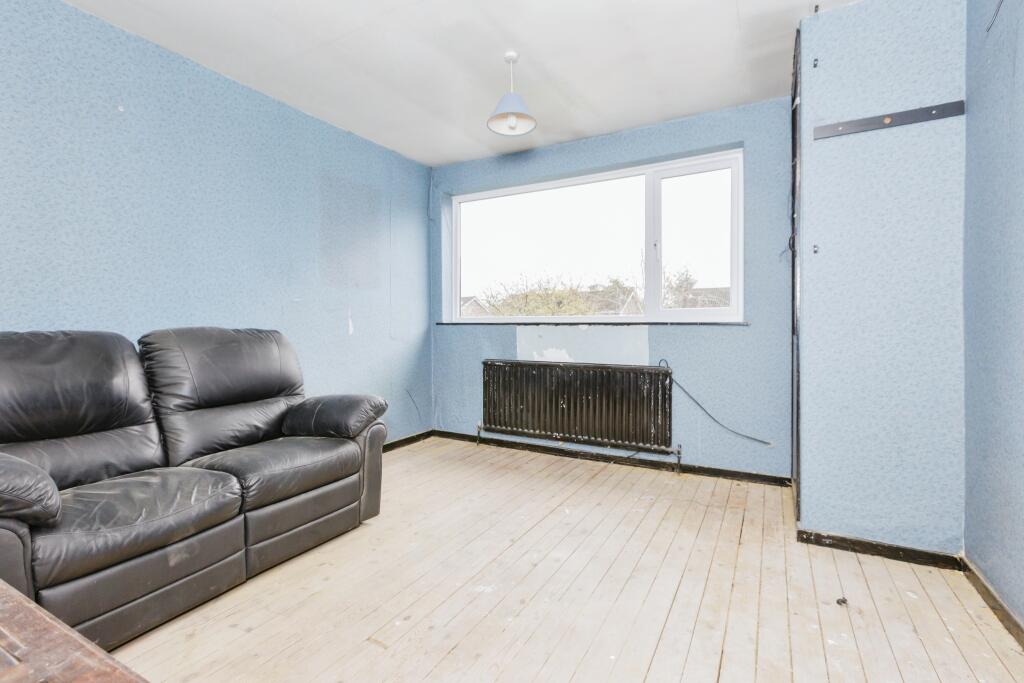 3 bed Semi-Detached