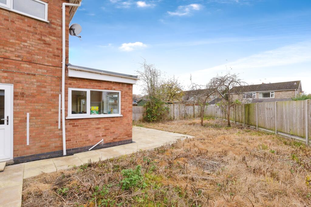 3 bed Semi-Detached