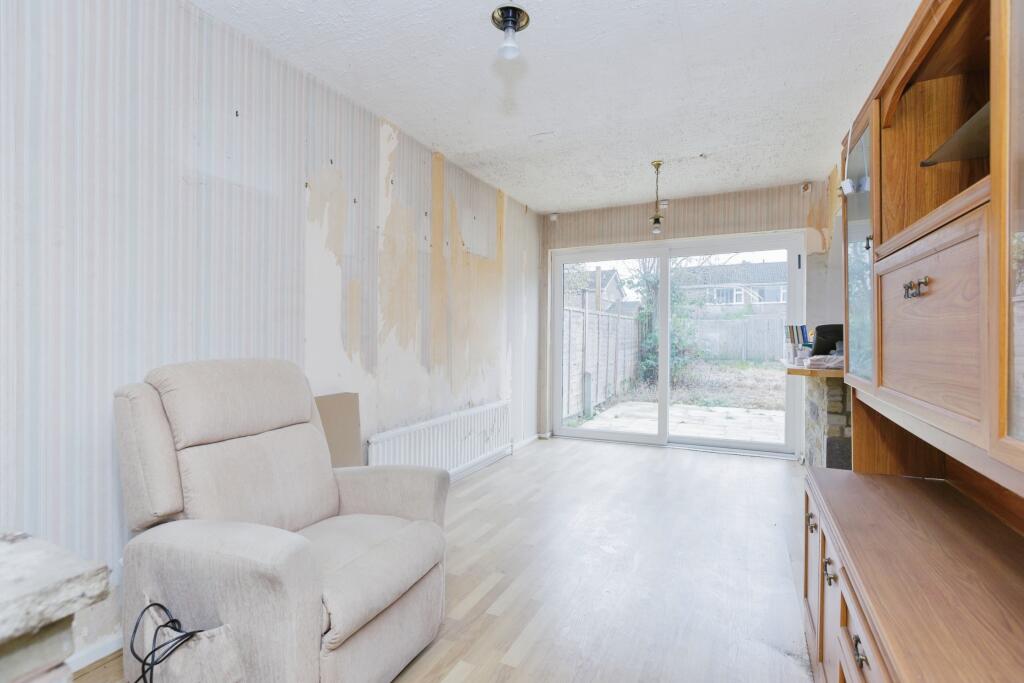 3 bed Semi-Detached