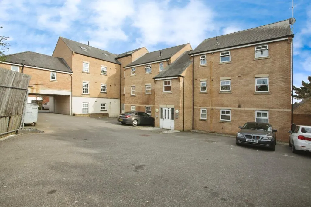2 bed Apartment