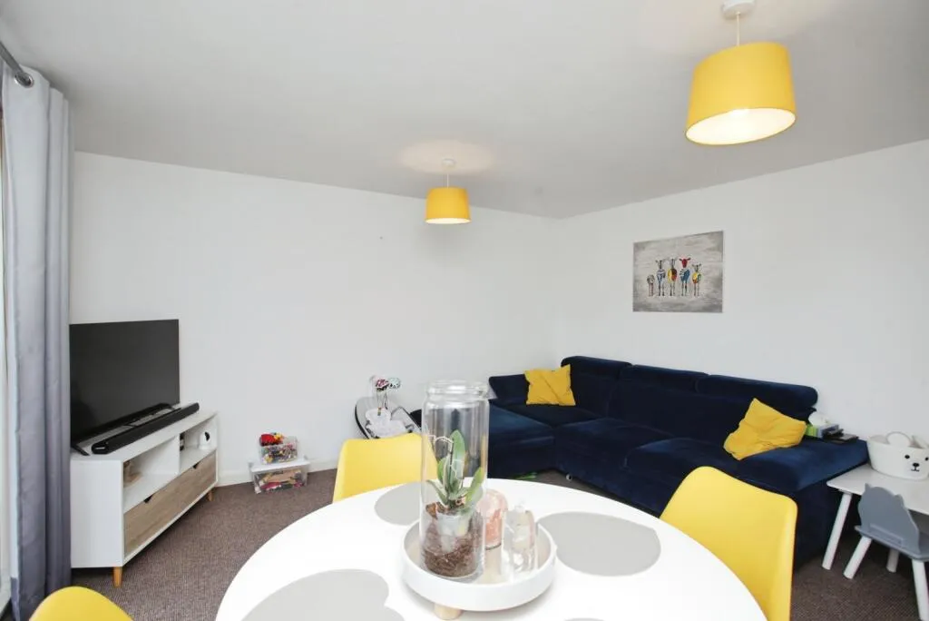 2 bed Apartment