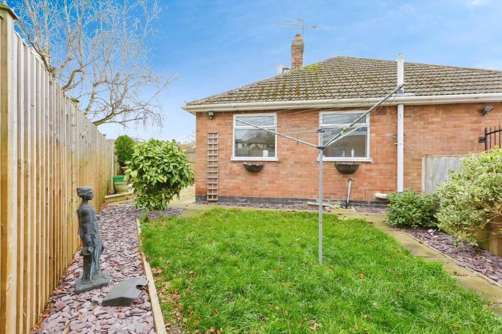 2 bed Bungalow