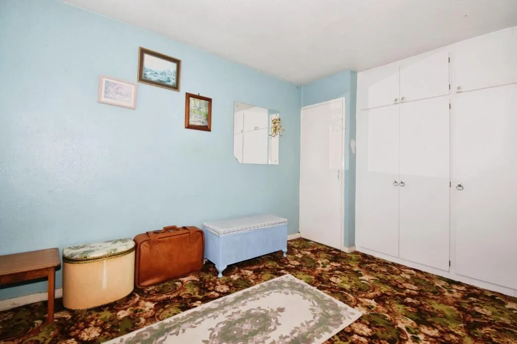 2 bed Semi-Detached