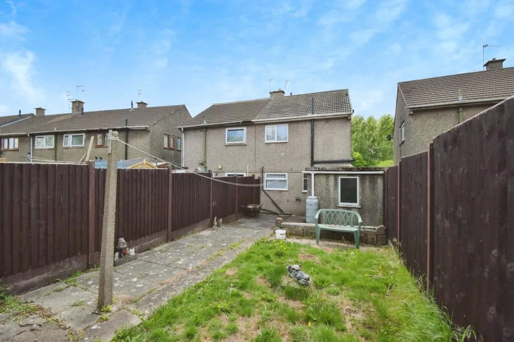 2 bed Semi-Detached