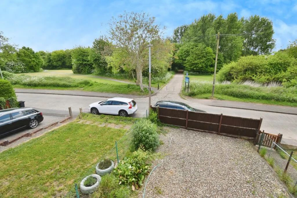 2 bed Semi-Detached