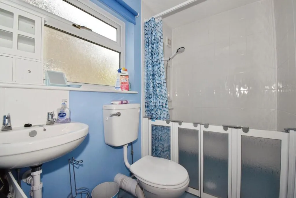 2 bed Semi-Detached